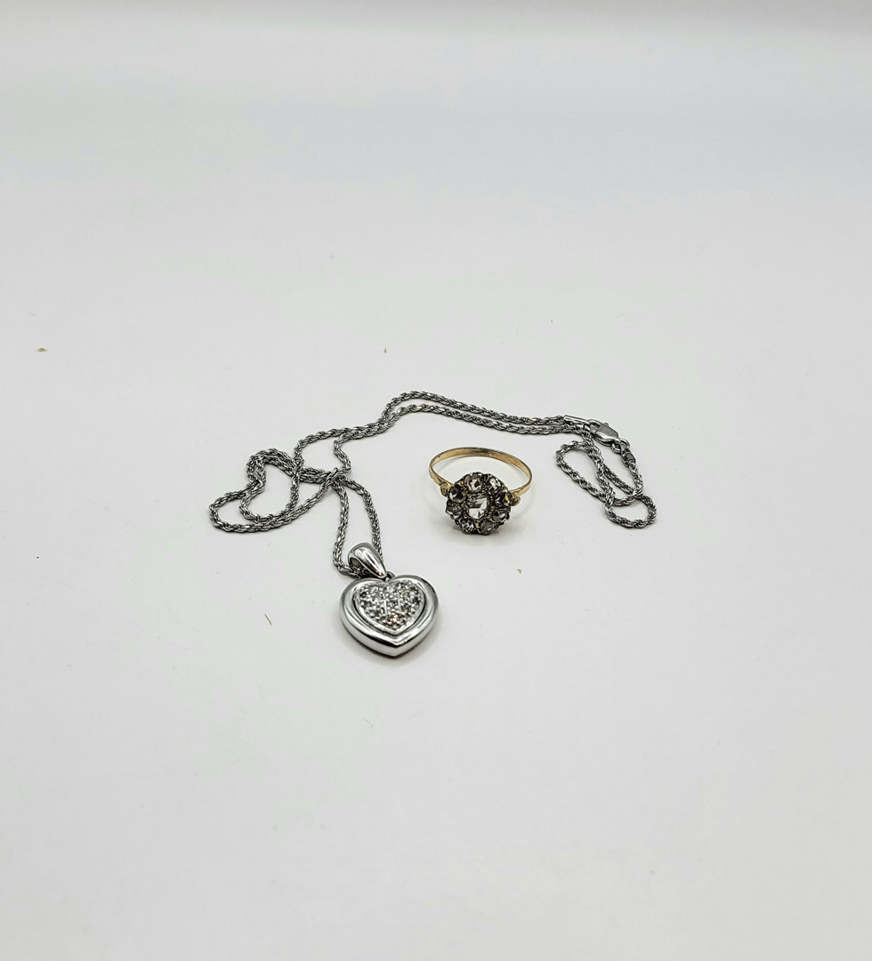 Collana ciondolo e anello oro argento diamantini