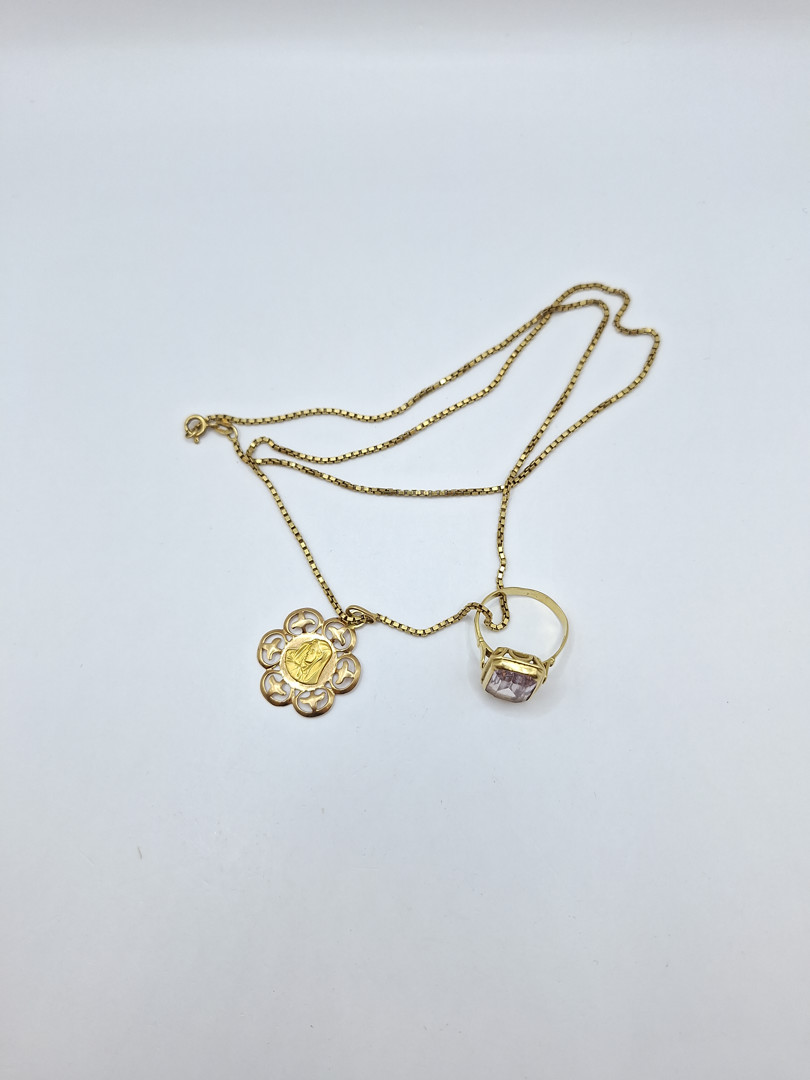 Collana ciondolo e anello oro pietra