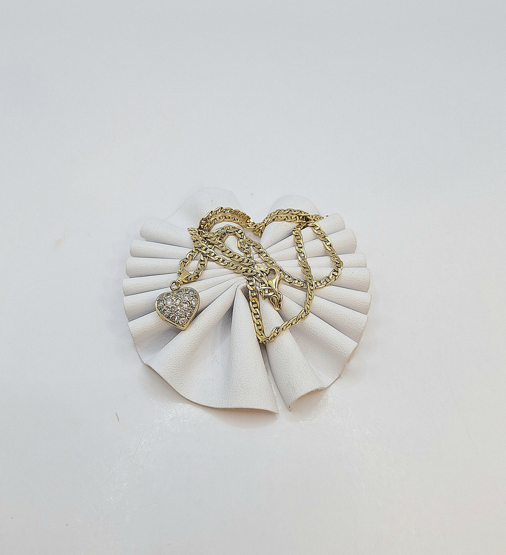Collana e ciondolo oro pietre