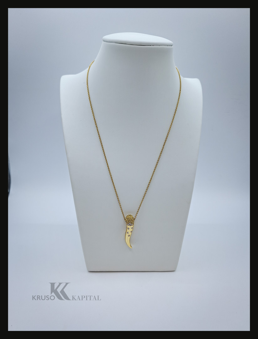 Collana e ciondolo oro pietre diamanti