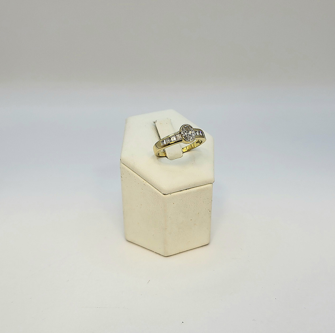 Anello oro diamanti 