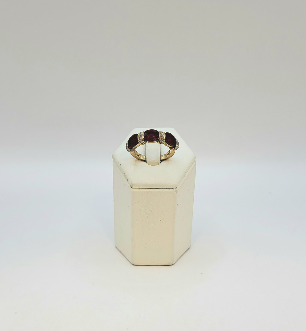 Anello oro diamanti pietre