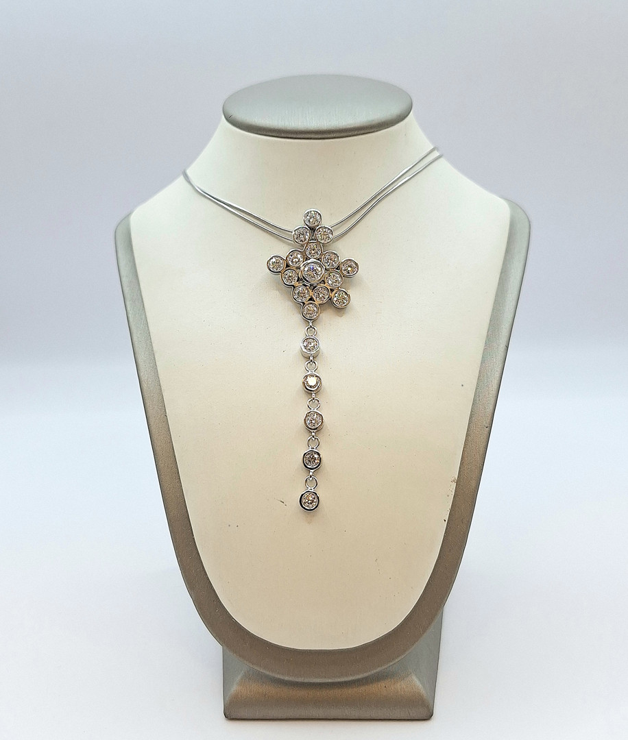 Collana ciondolo oro diamanti
