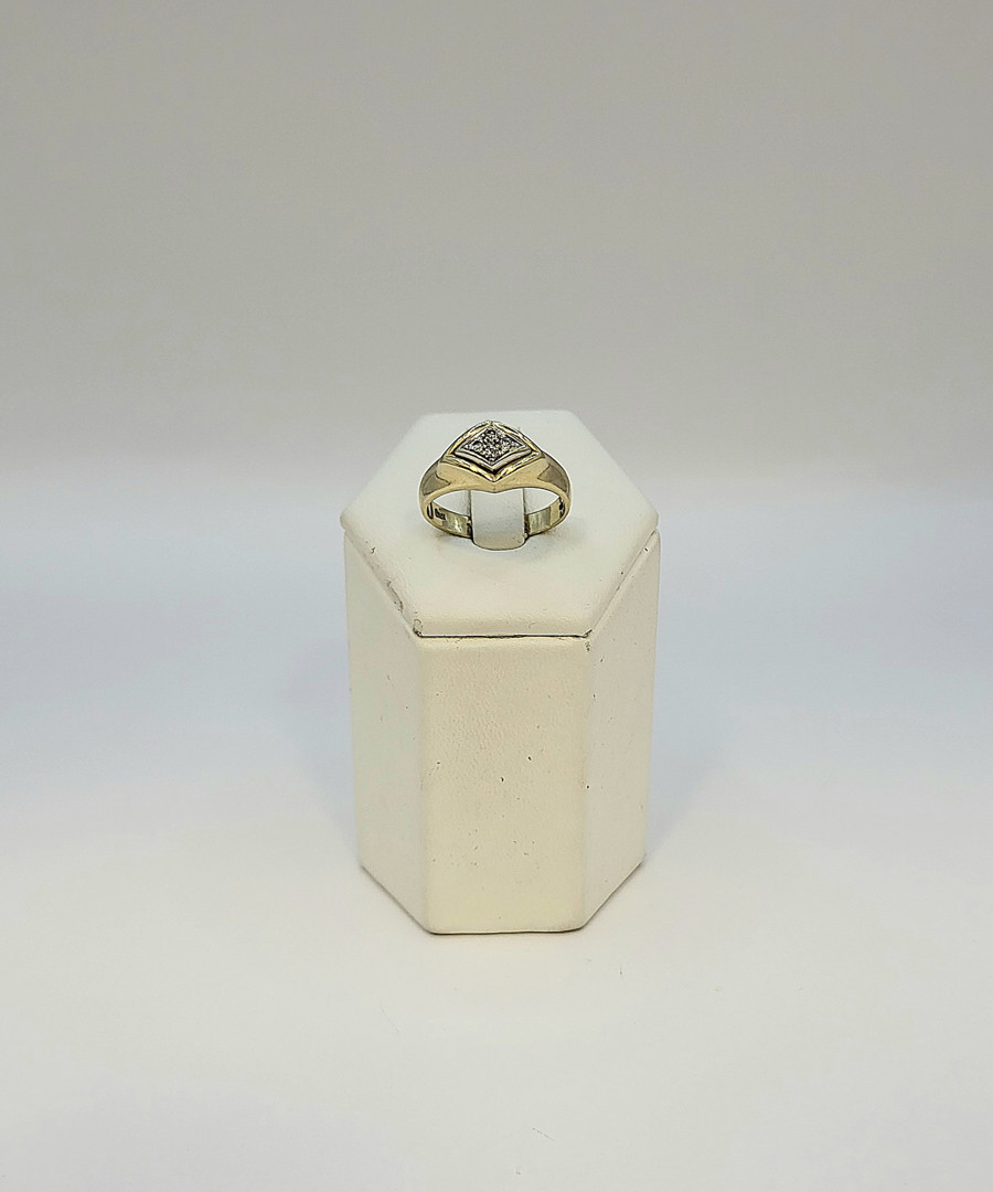 Anello a firma Damiani oro diamanti
