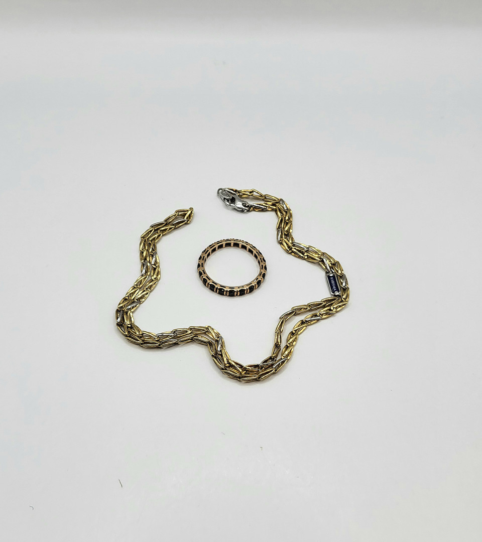 Collana e anello oro pietre