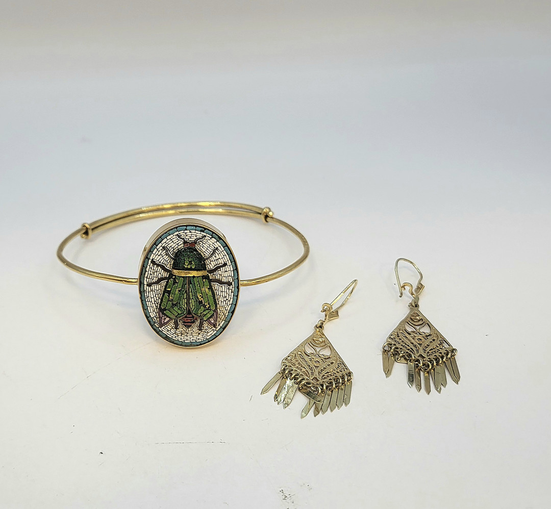 Bracciale e paio orecchini oro pietre
