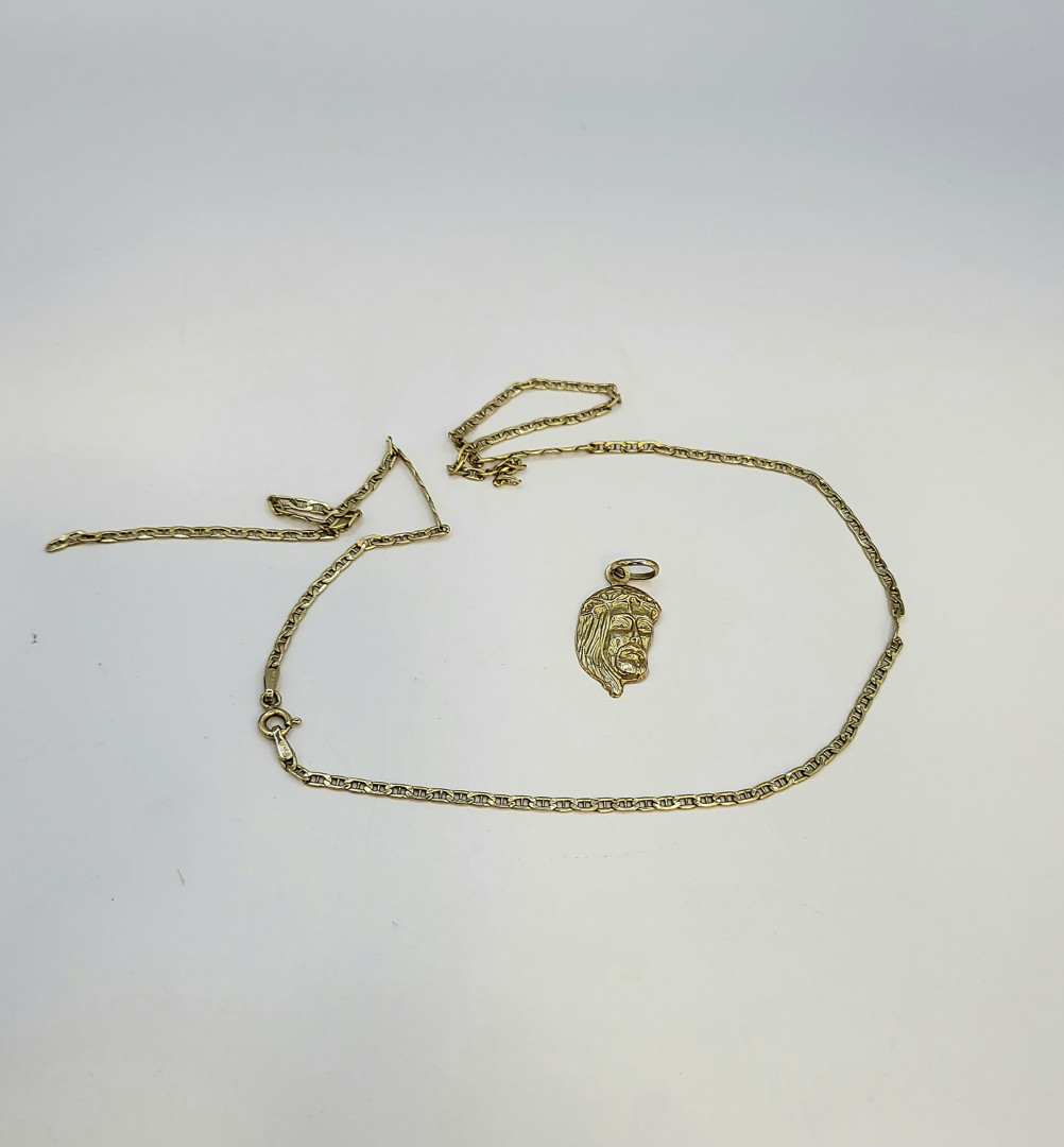 Collana e ciondolo oro 