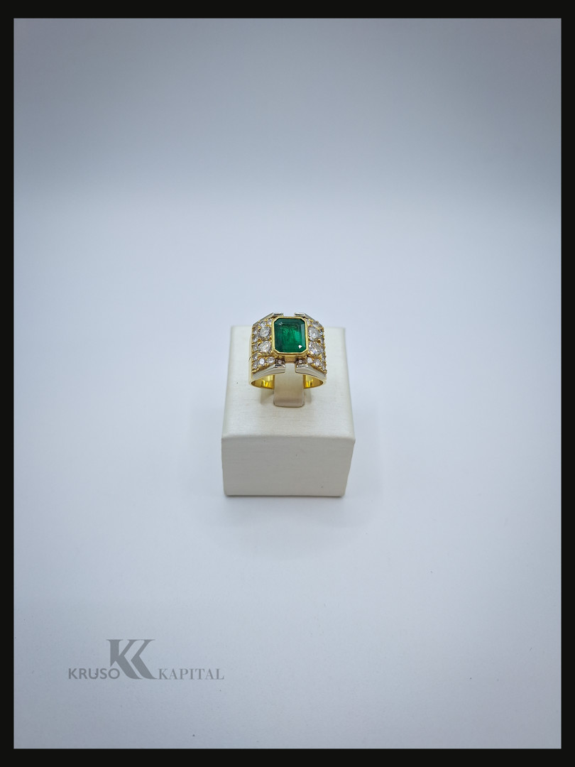 Anello oro diamanti pietra