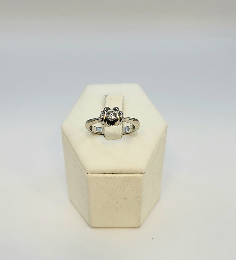 Anello oro pietra