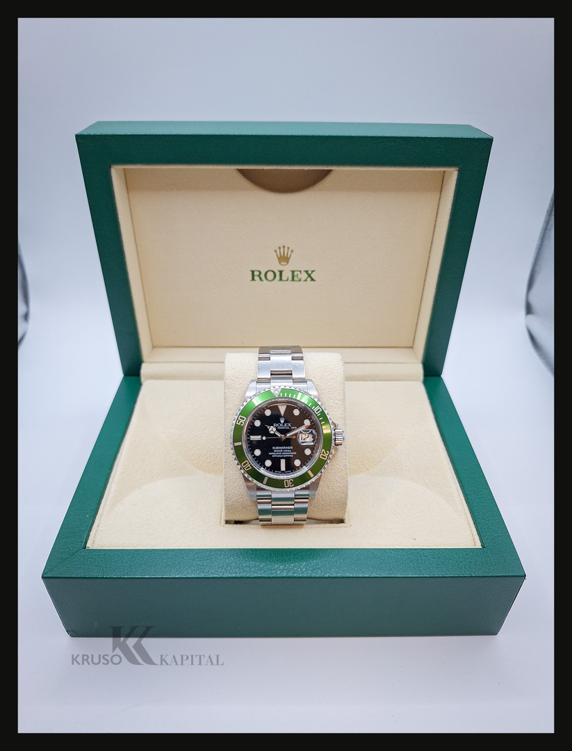 Orologio acciaio Rolex Submariner ghiera verde con scatola a corredo
