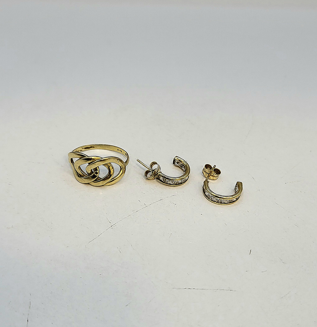 Anello e paio orecchini oro pietre
