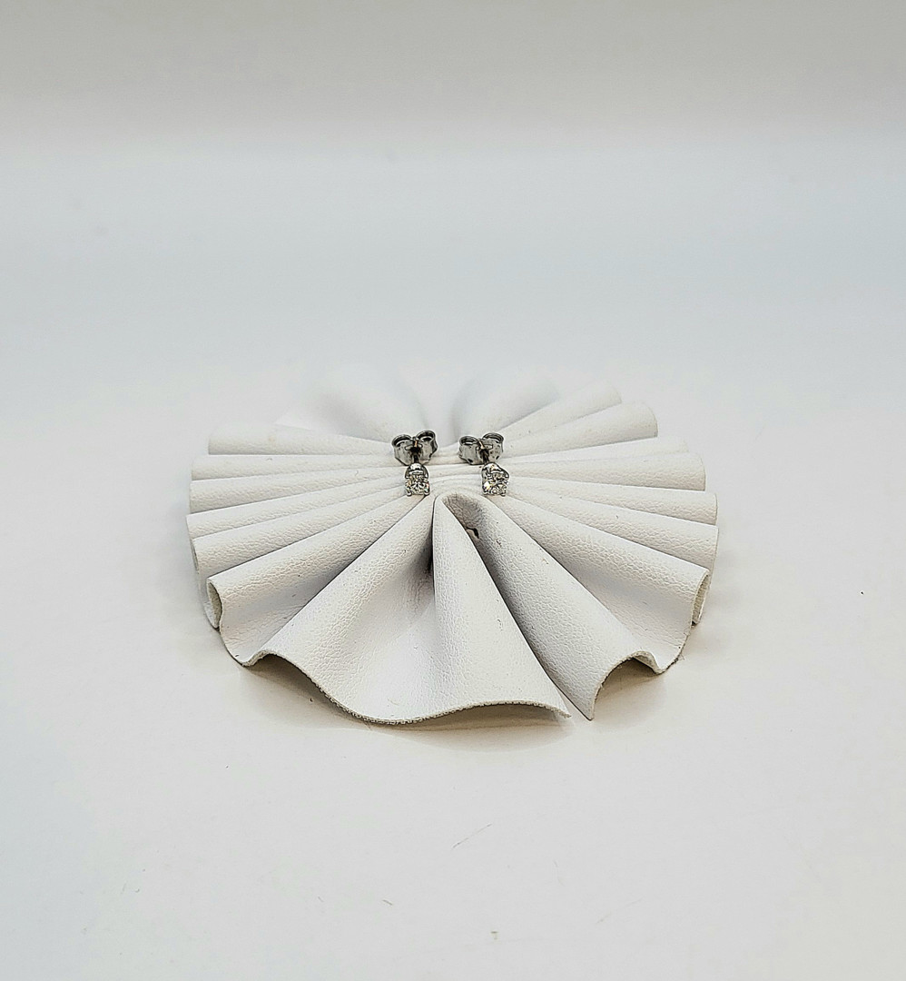 Paio orecchini oro diamanti