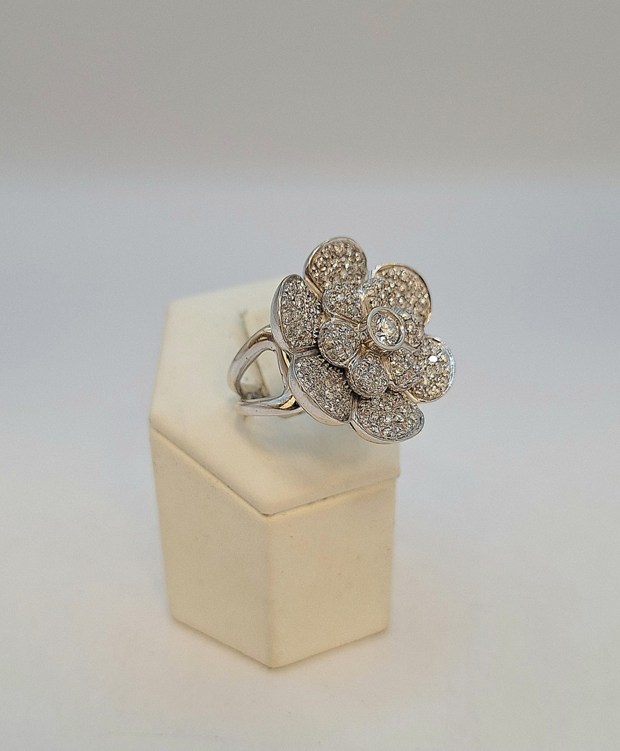 Anello oro diamanti 