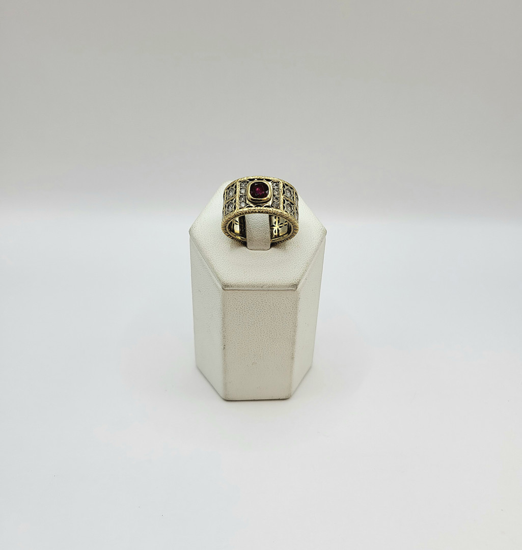 Anello oro pietra diamantini 