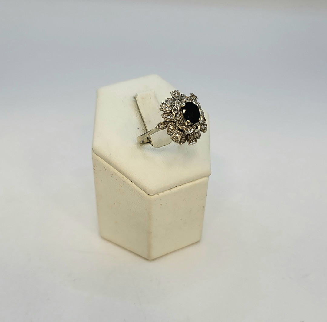 Anello oro diamanti pietra