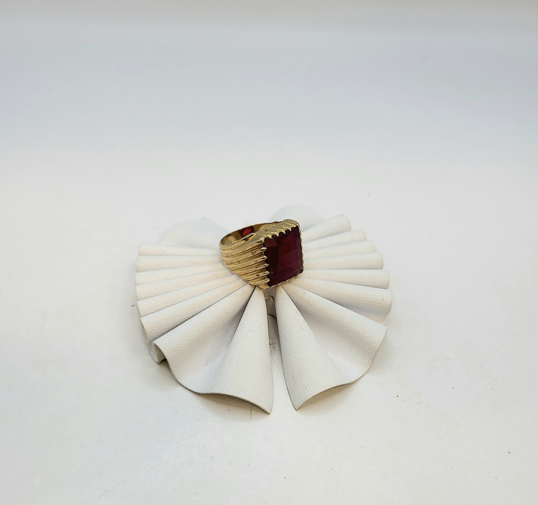 Anello oro pietra