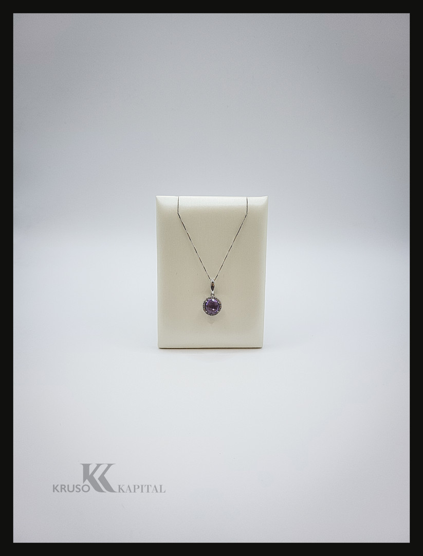 Collana e ciondolo oro pietra diamantini