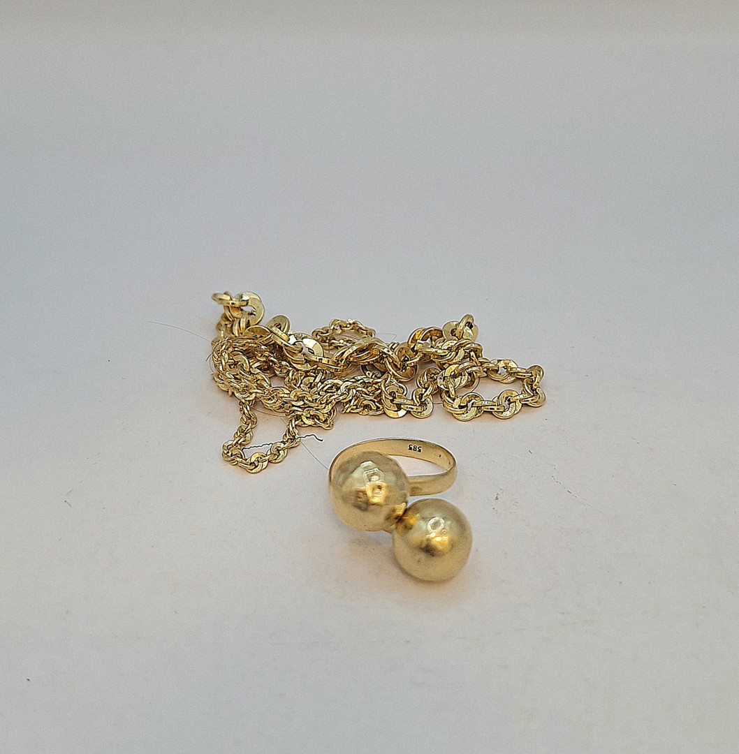 Collana e anello oro