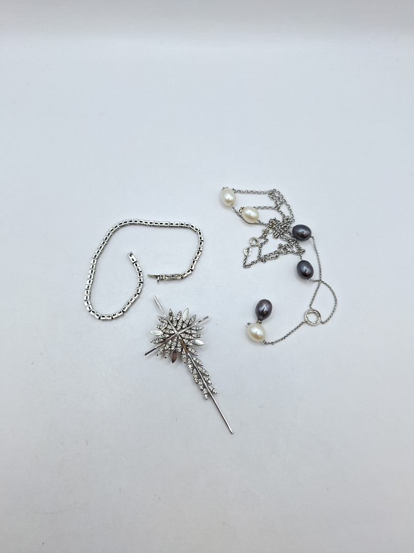 Vari oggetti oro diamantini perle 