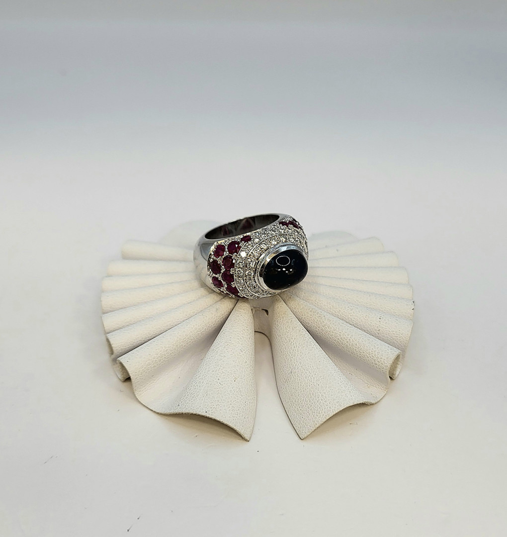 Anello oro pietre diamanti