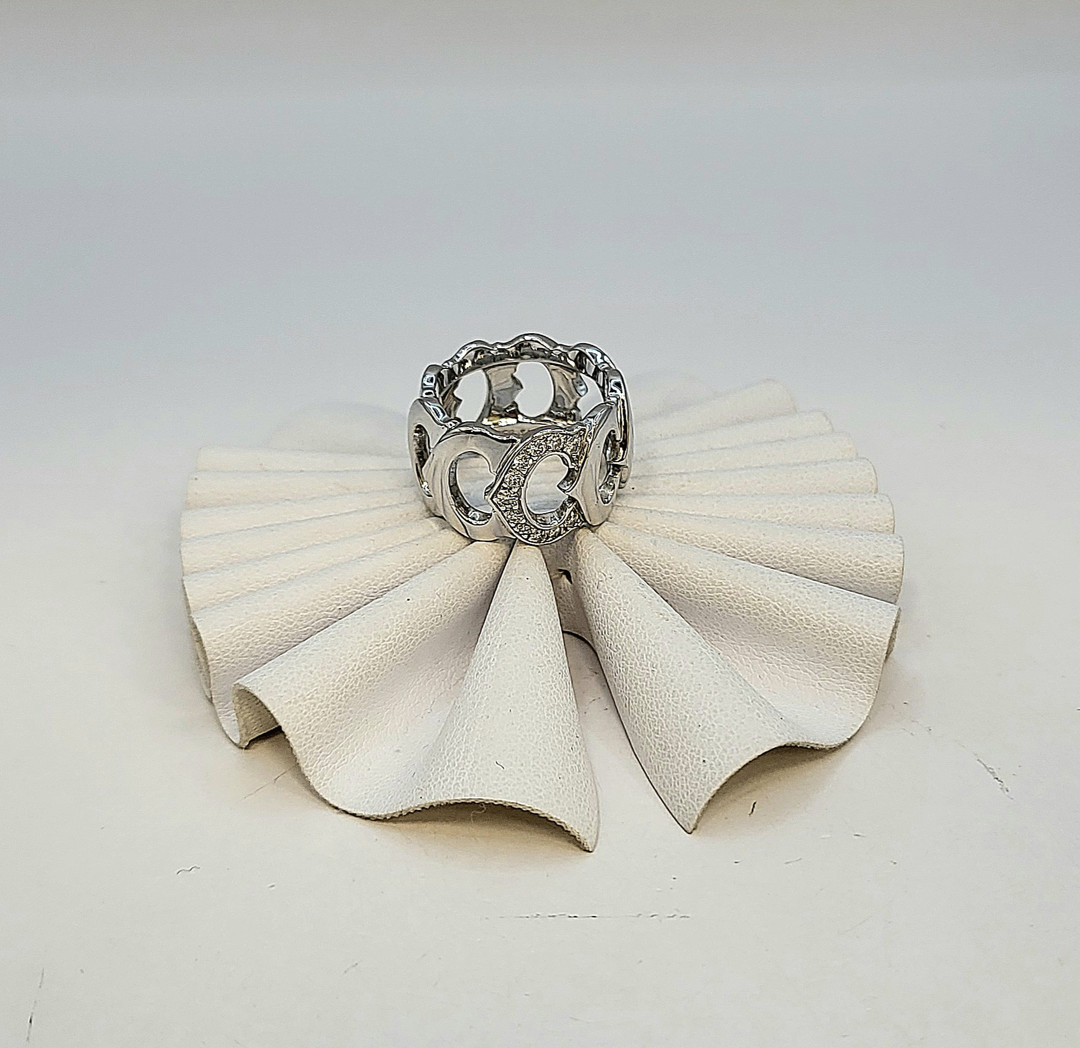 Anello a firma Cartier oro diamanti