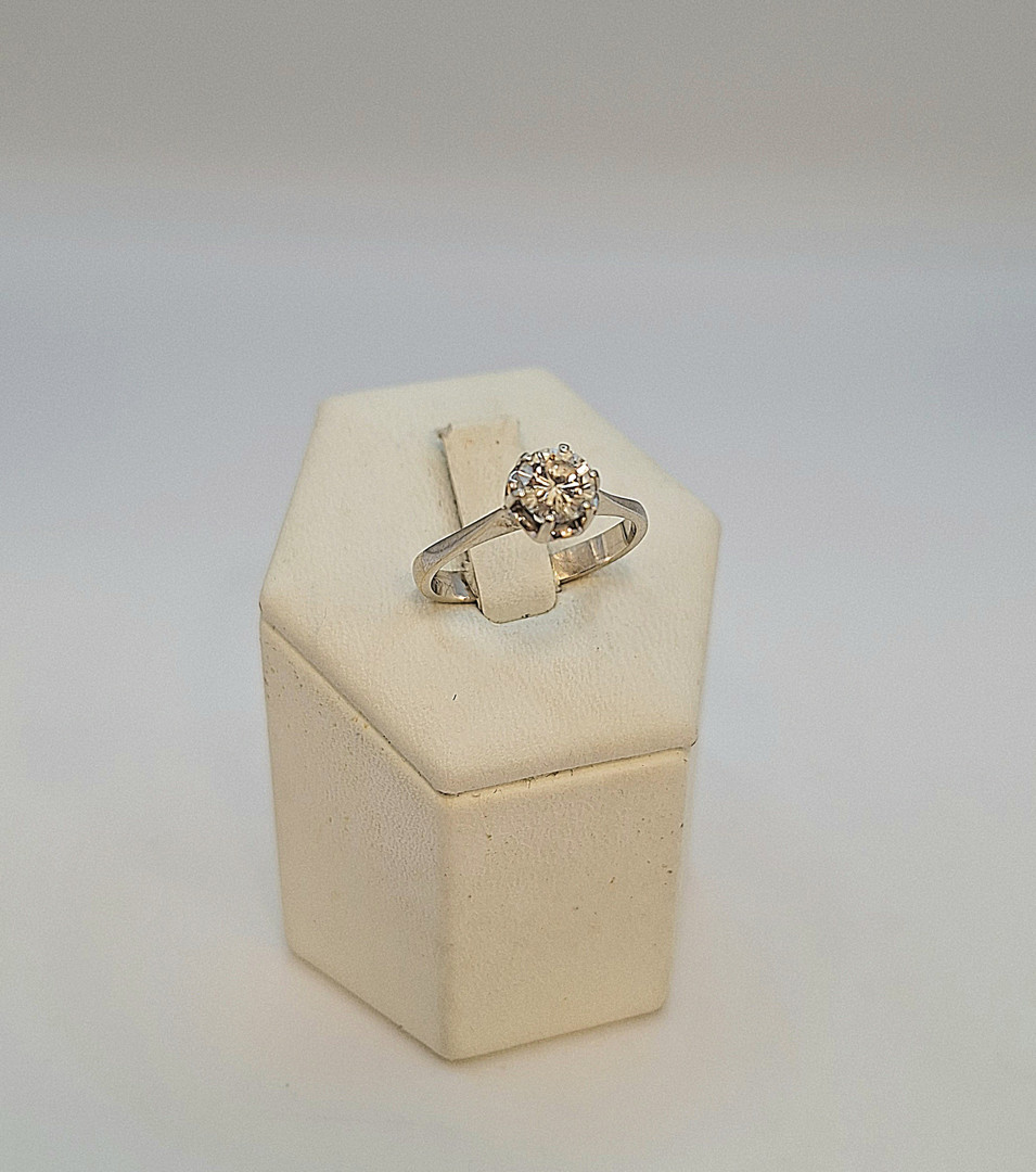 Anello oro diamante