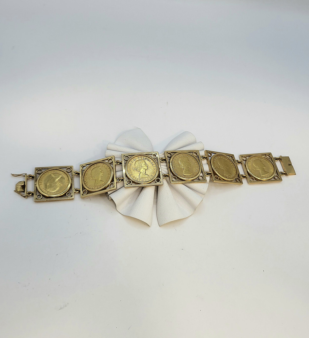 Bracciale con monete in oro
