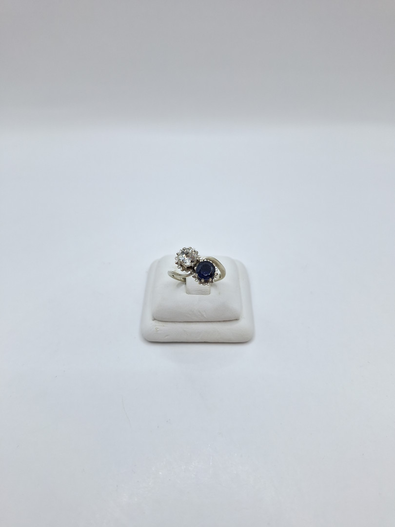 Anello oro pietra diamante