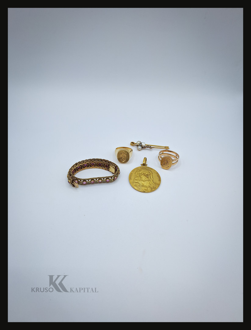 Bracciale due anelli ciondolo spilla in oro pietre madreperla diamante
