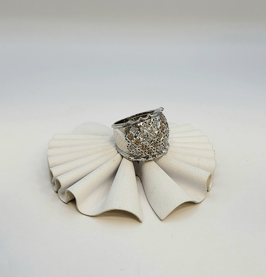 Anello oro pietre diamantini