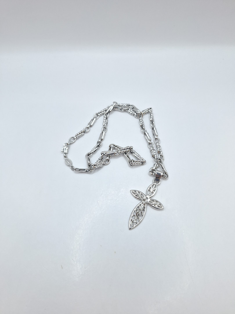 Collana e croce oro 