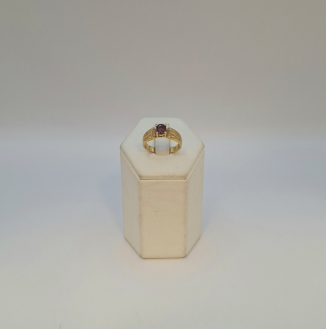 Anello oro pietre