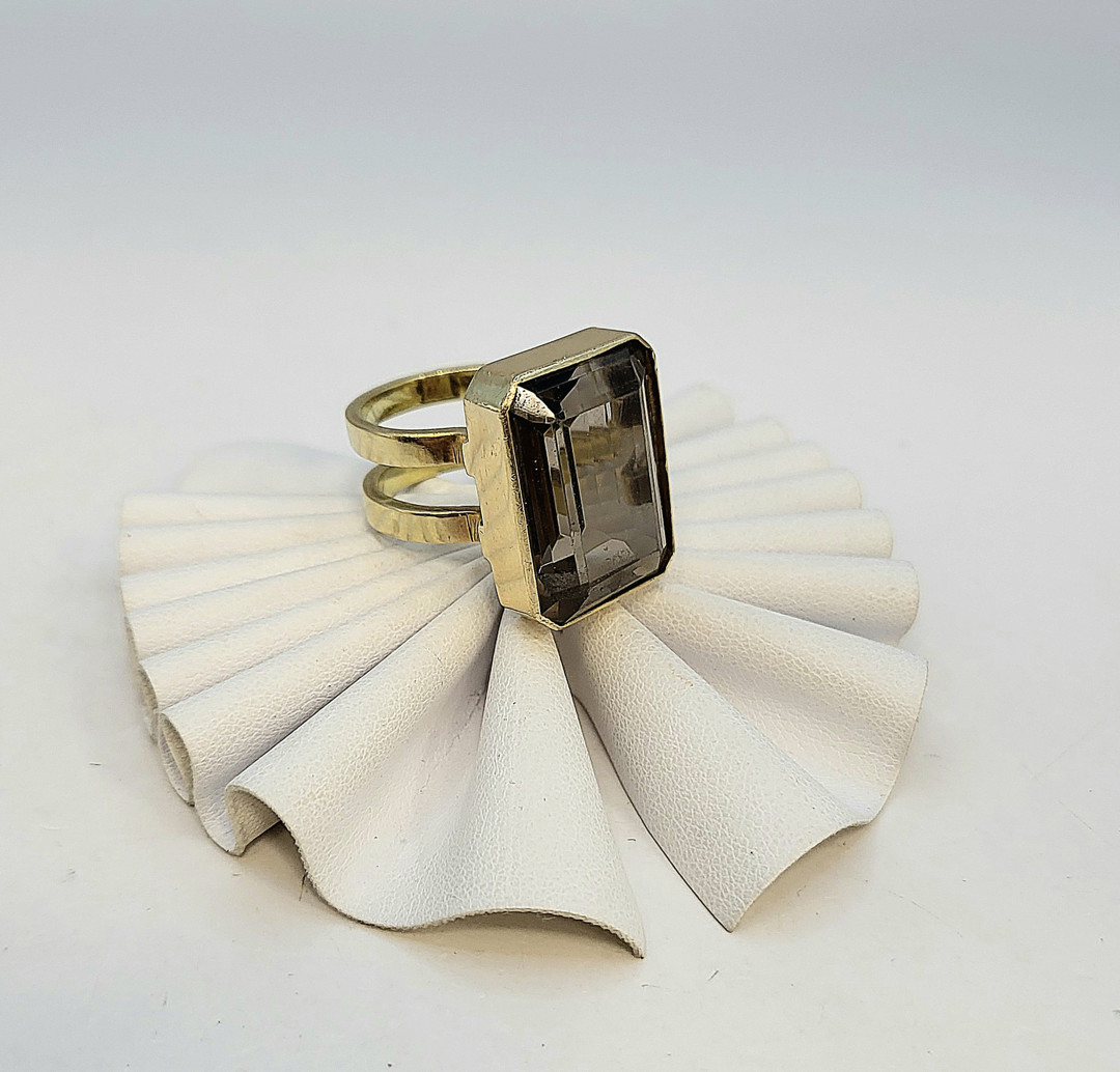 Anello oro pietra