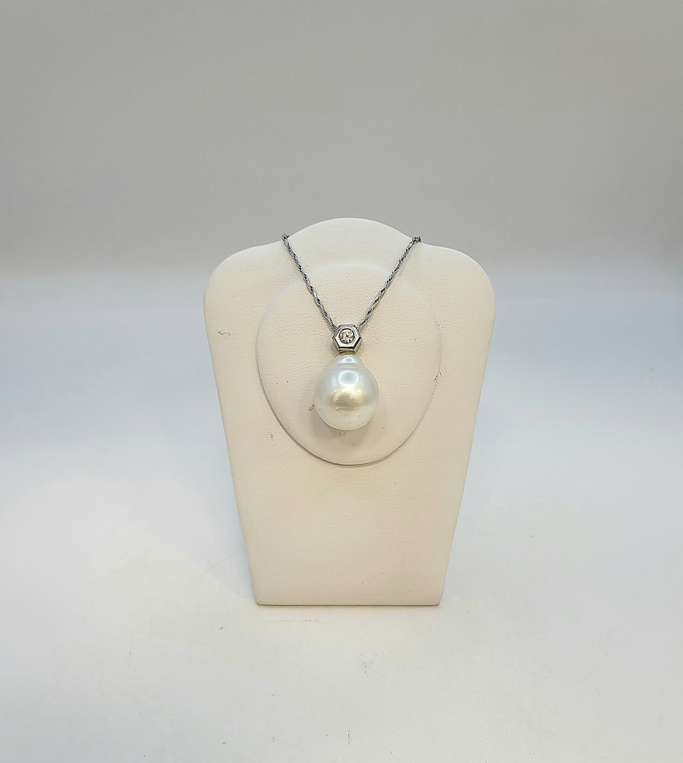 Catenina e ciondolo oro diamante perla 