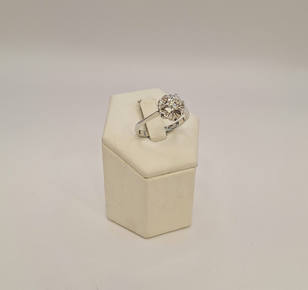 Anello oro diamante diamantini