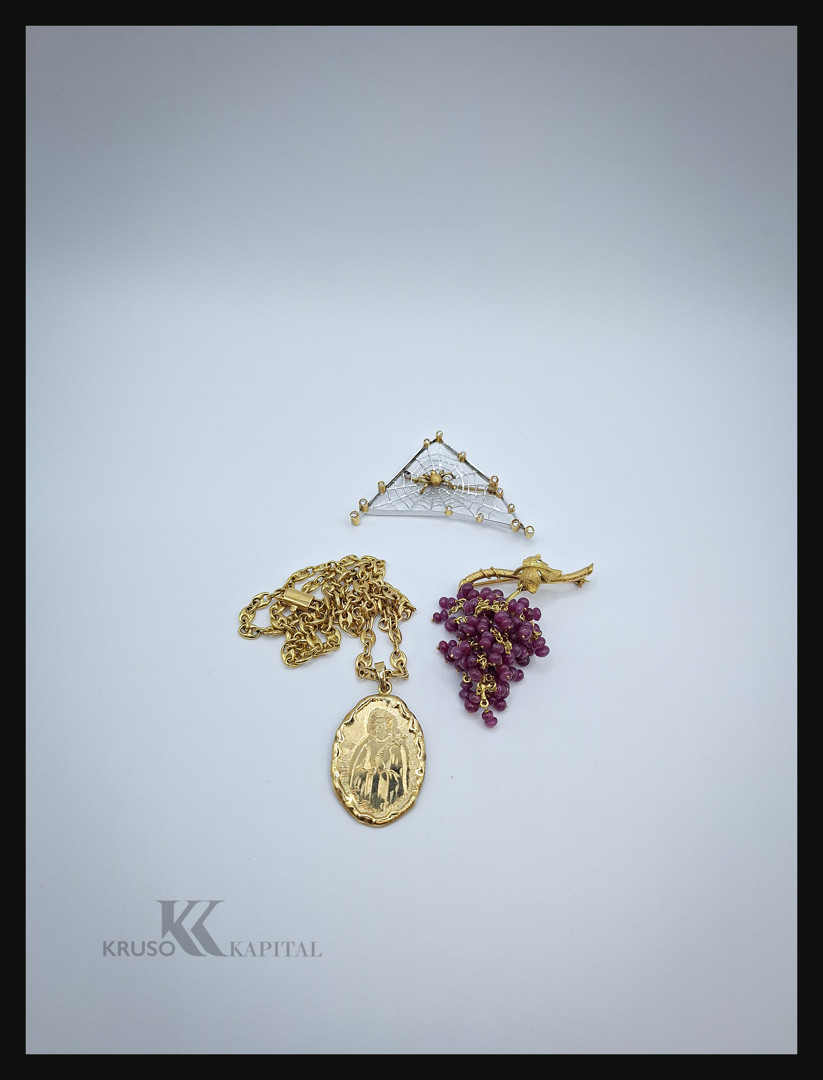 Collana due spille ciondolo oro pietre diamanti