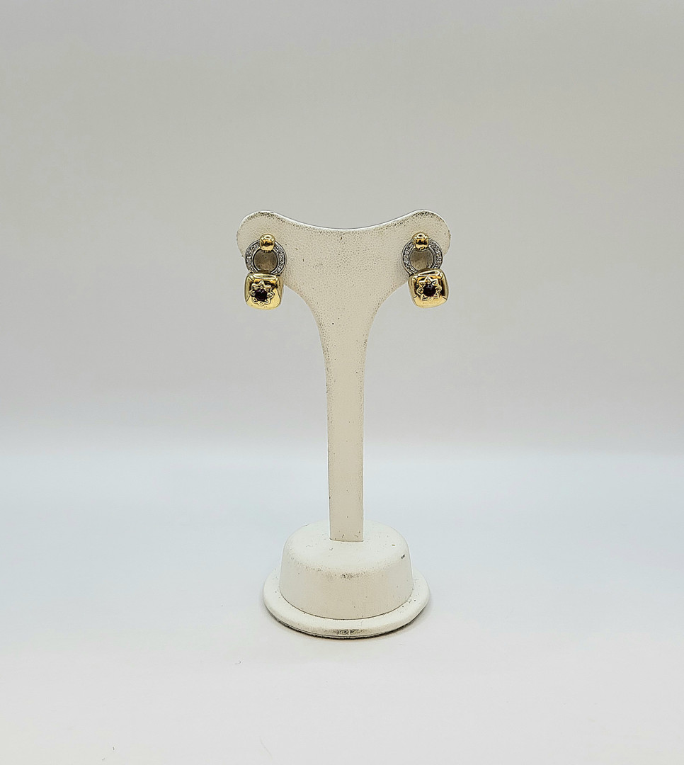 Paio orecchini a firma Ponte Vecchio Gioielli oro pietre diamantini