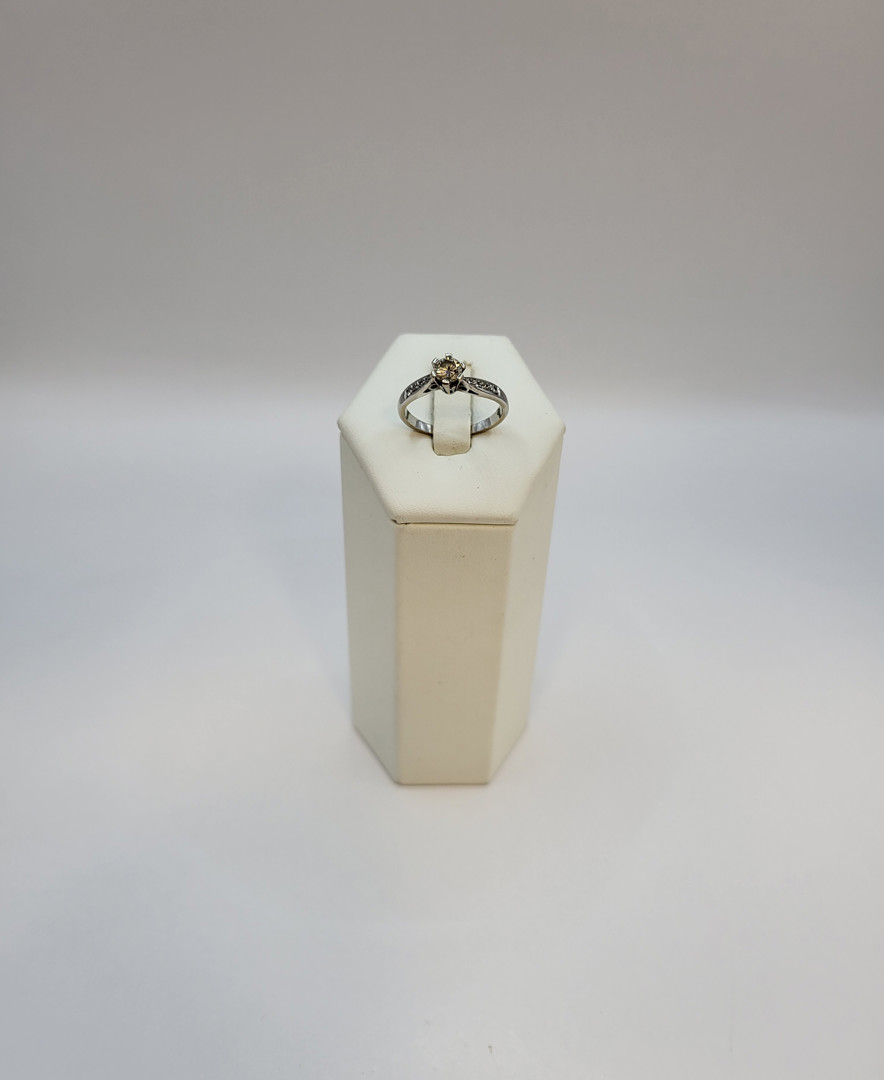 Anello oro diamante diamantini