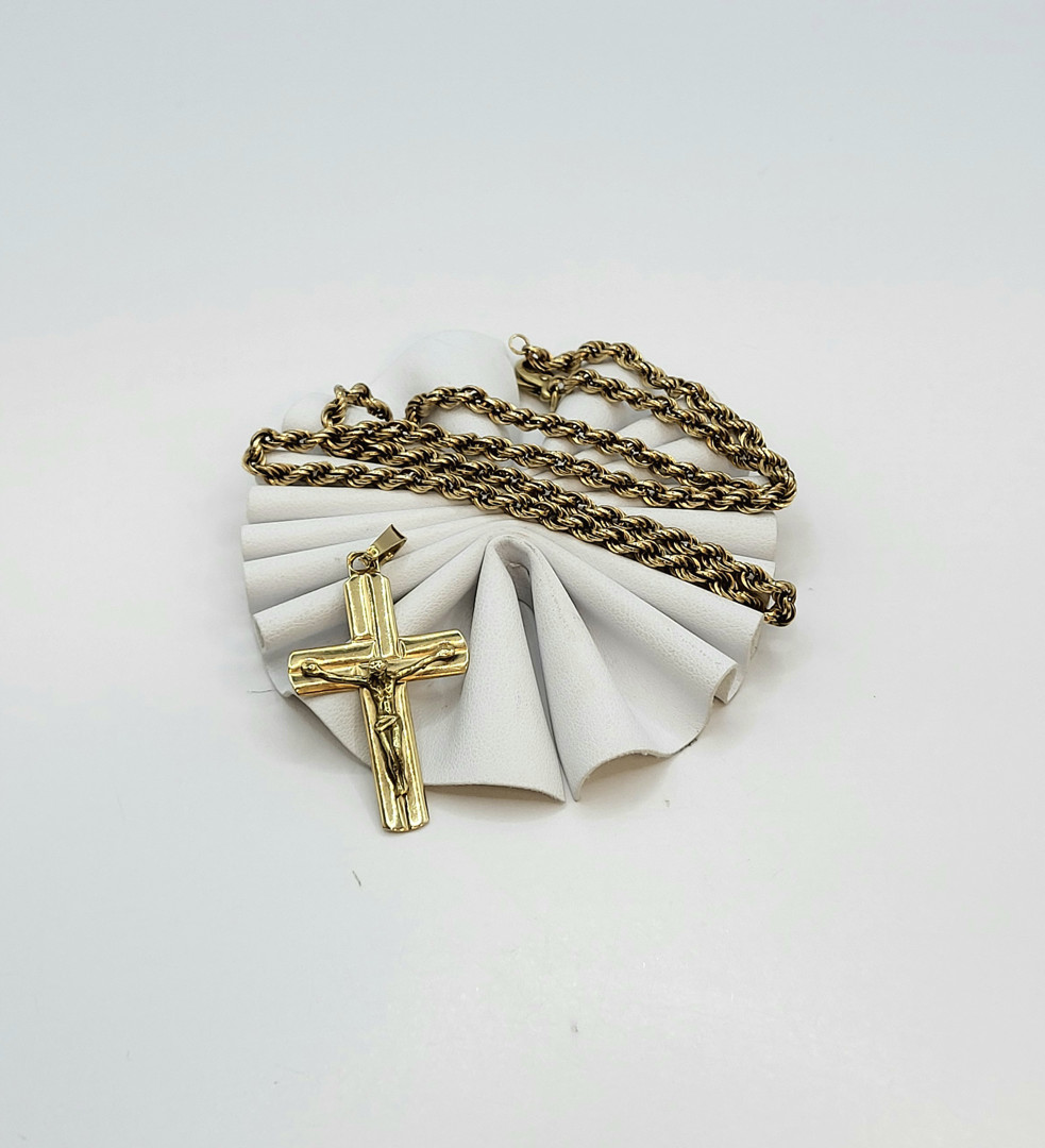 Catena e ciondolo oro