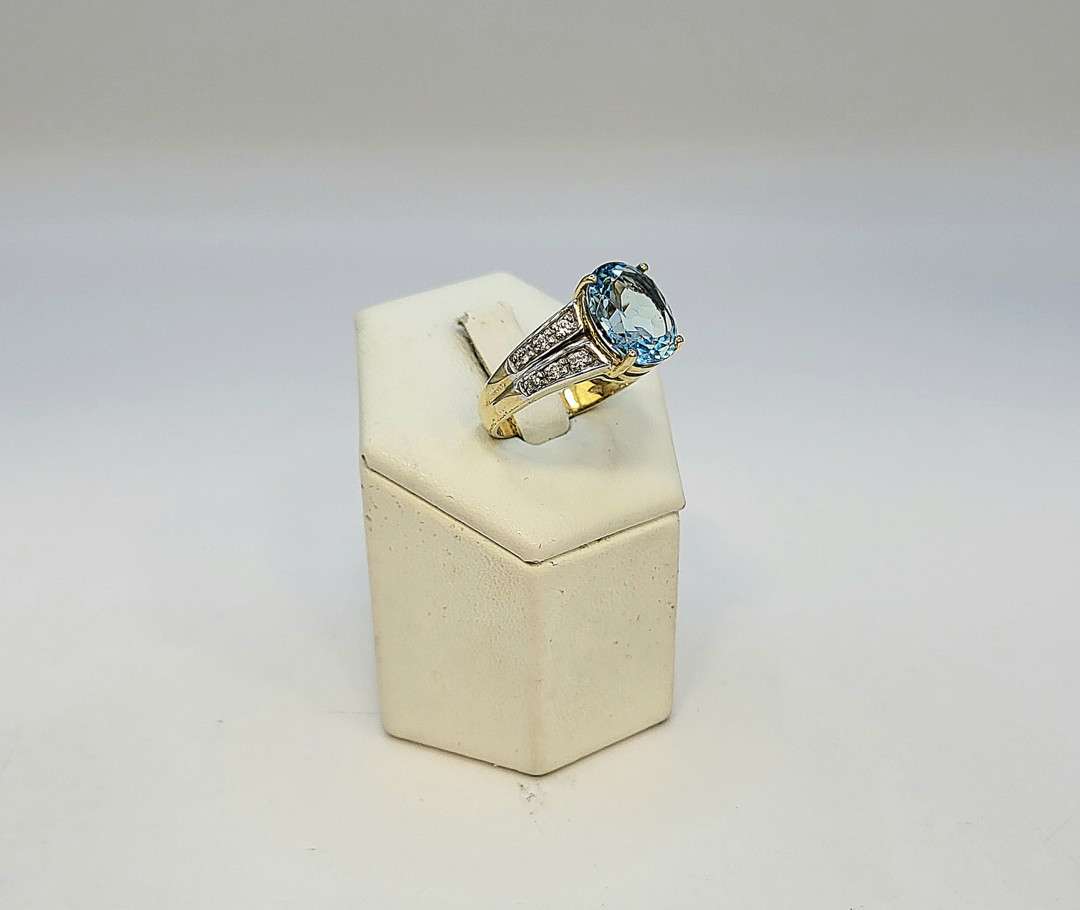 Anello oro pietre 