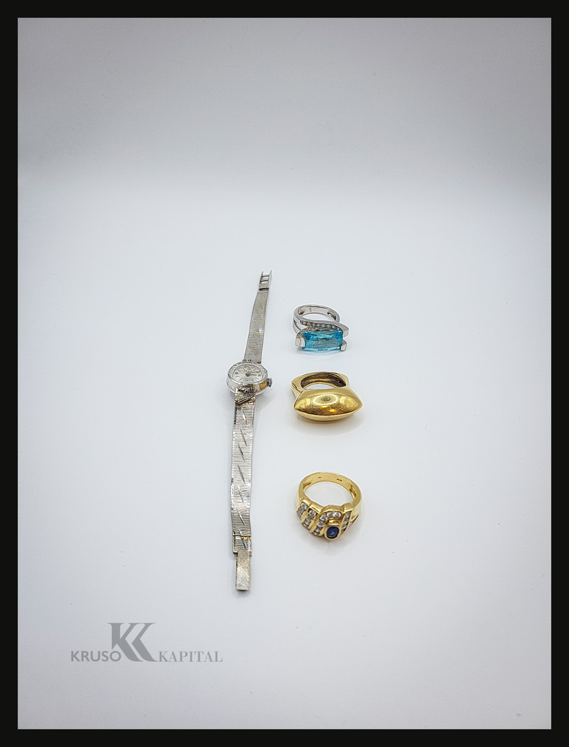 Bracciale con orologio e tre anelli oro pietre