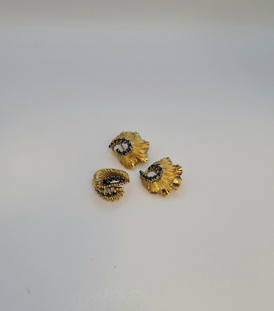 Anello paio di orecchini oro pietre diamantini