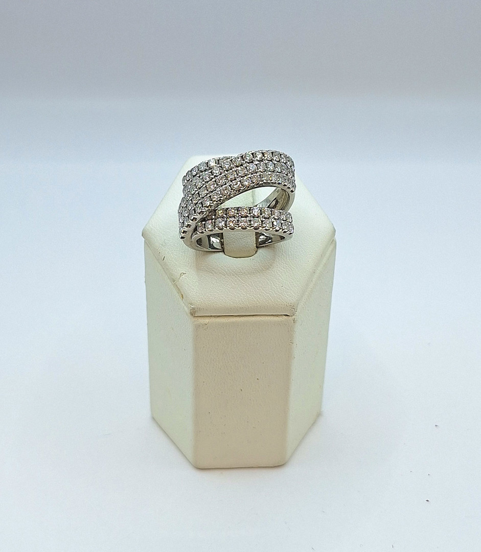 Anello oro diamanti