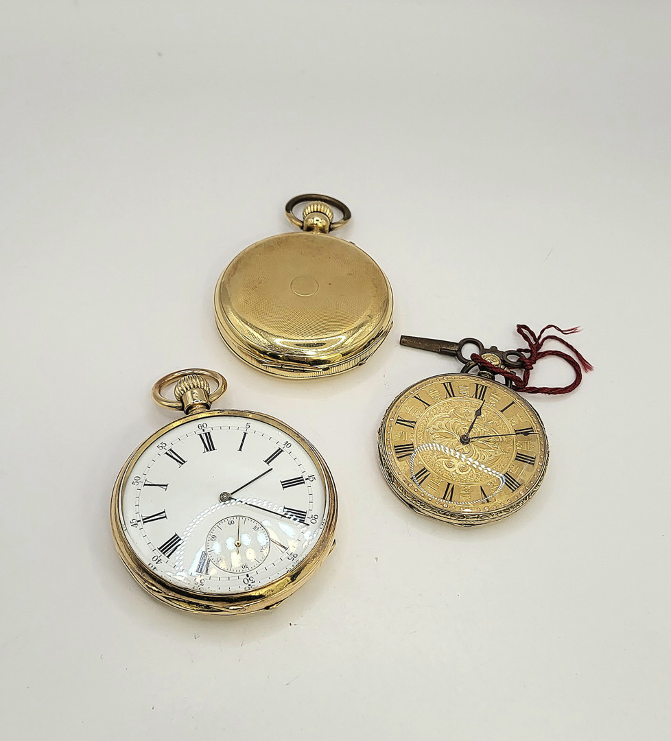 Tre orologi da tasca oro metallo