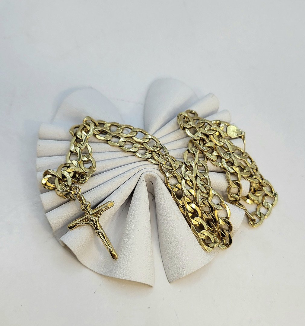 Collana e ciondolo oro