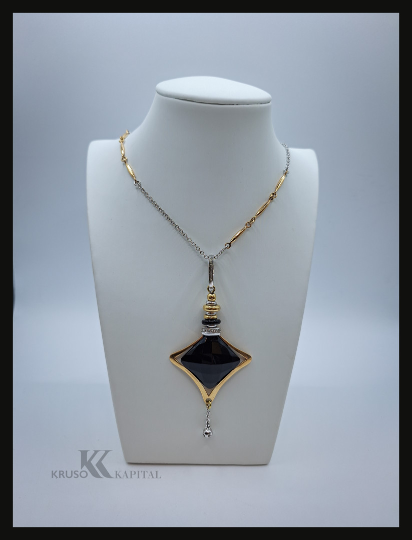Collana con ciondolo oro diamanti pietre