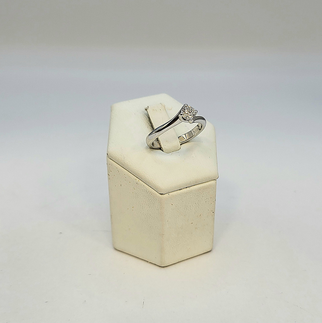 Anello oro diamante