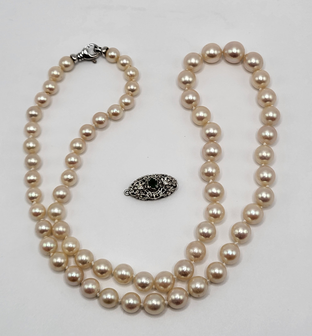Collana perle con chiusura oro e chiusura oro pietra diamantini