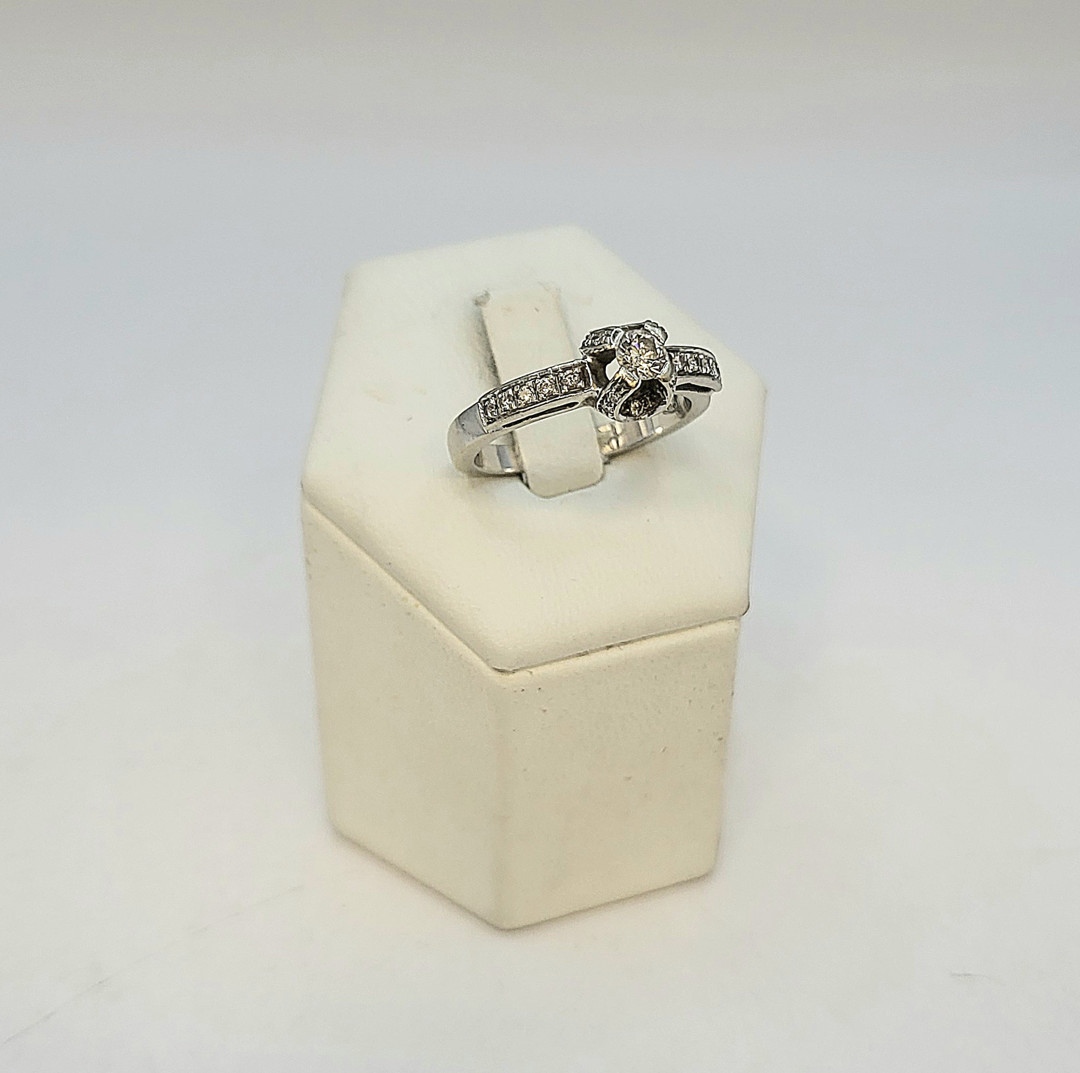 Anello oro diamantini