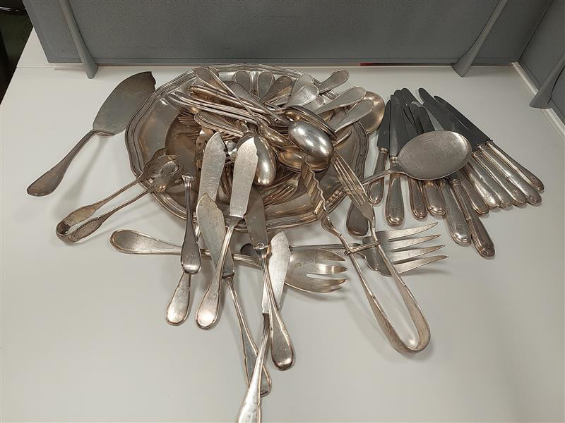 Vari oggetti in argento 